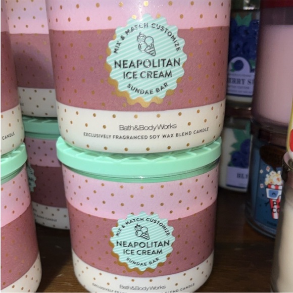 Bath & Body Works Neapolitan Ice Cream Candles - Picture 1 of 1